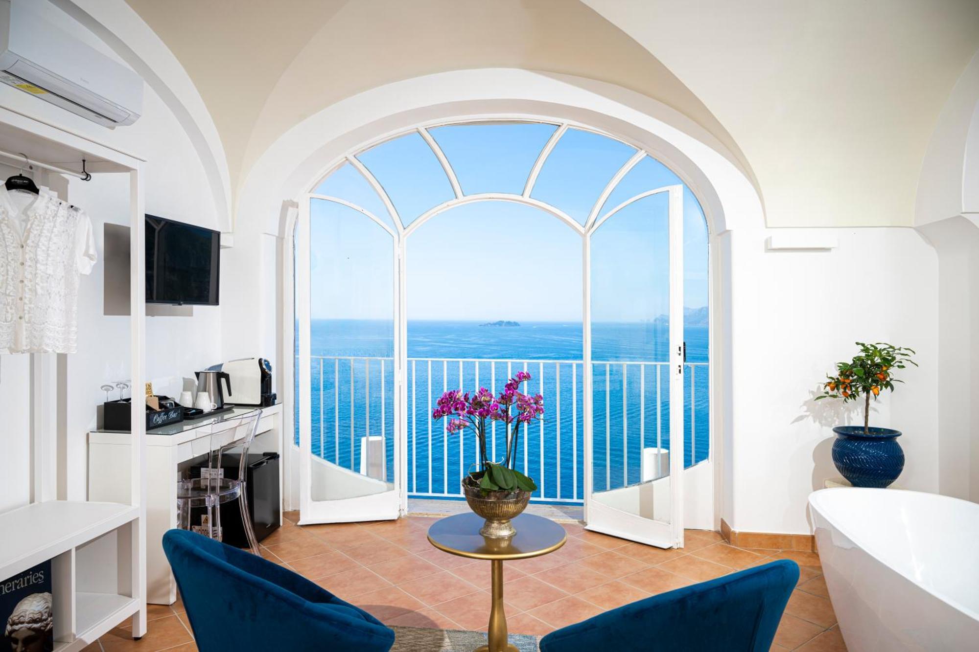 Villa Santa Chiara Positano Suites Exterior photo